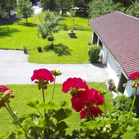 Apart Landhaus Heim Apartment Mayrhofen